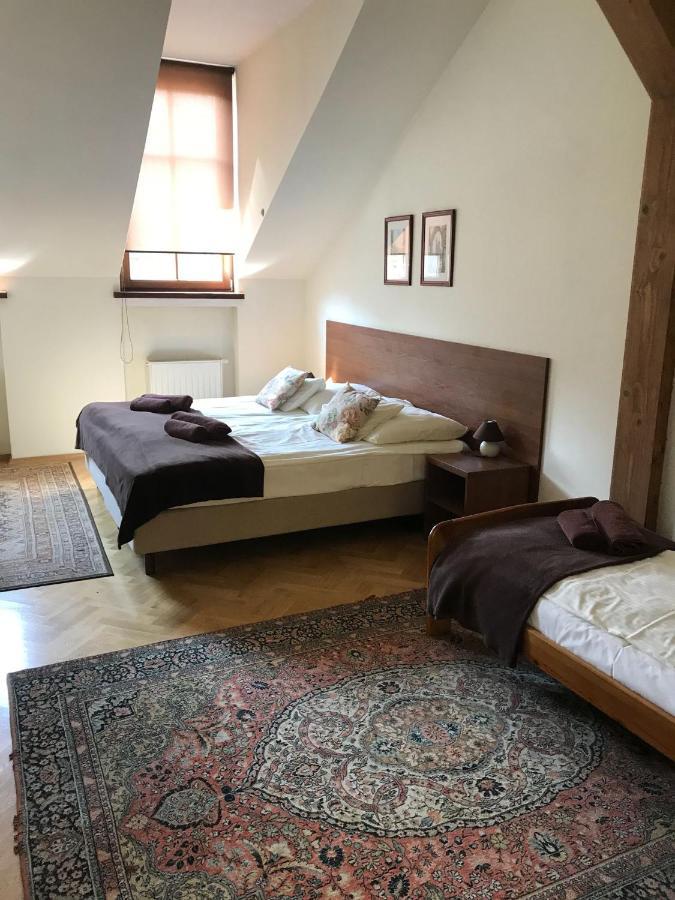 Apartament Floriańska / in the heart of Old Town Kraków Zewnętrze zdjęcie