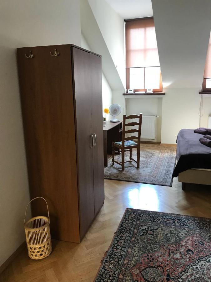 Apartament Floriańska / in the heart of Old Town Kraków Zewnętrze zdjęcie