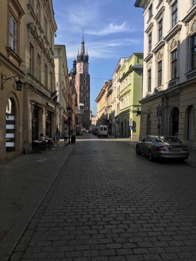 Apartament Floriańska / in the heart of Old Town Kraków Zewnętrze zdjęcie